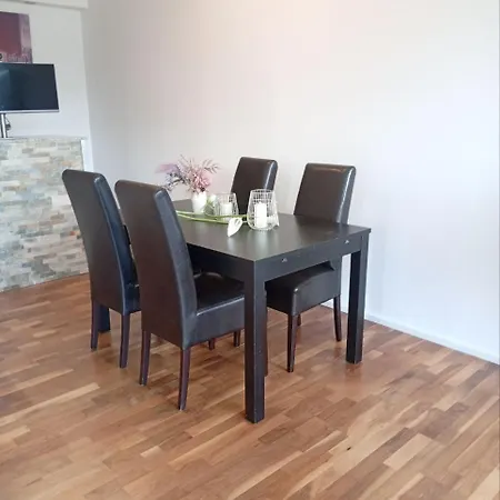 Appartement Luxus Business Mit Badewanne Balkon Und Tiefgaragenstellplatz Kerpen (North Rhine-Westphalia)