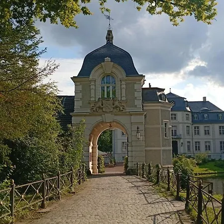 Appartamento Luxus Business Mit Badewanne Balkon Und Tiefgaragenstellplatz Kerpen (North Rhine-Westphalia)